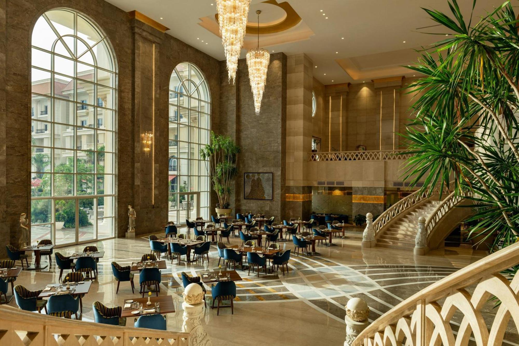 The St Regis New Capital Cairo Hotel Eksteriør billede Lobby